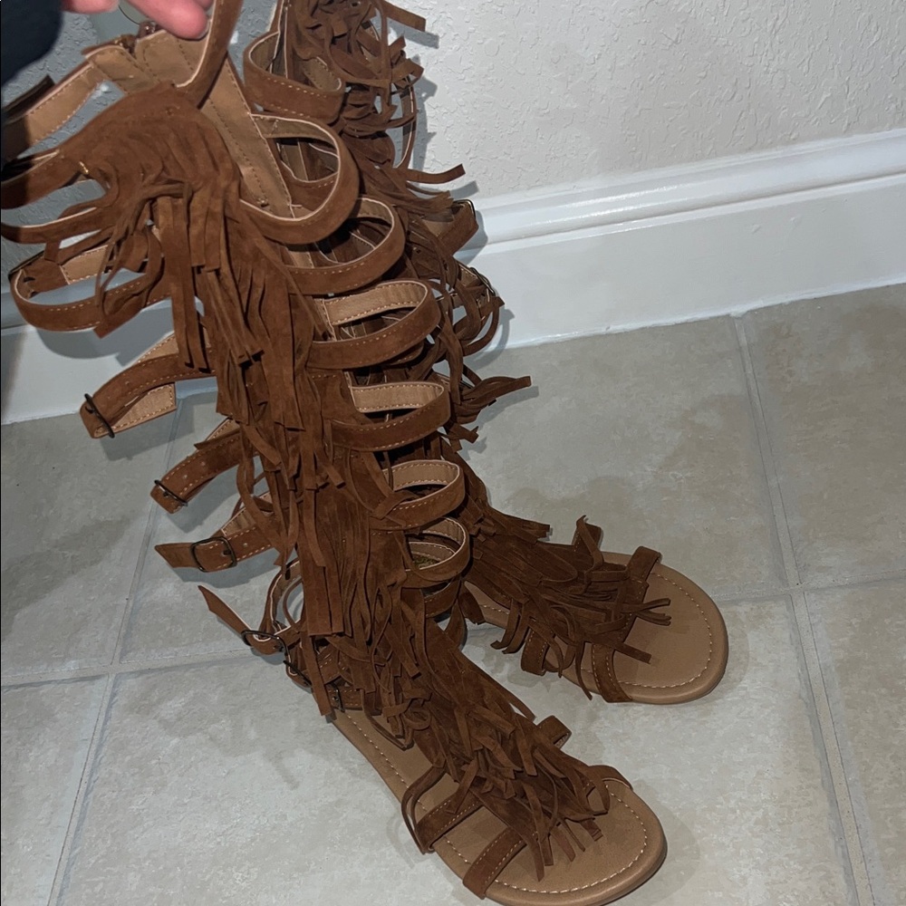 Brown Fringe Gladiator Sandals NEW Size 7 - Picture 6 of 15